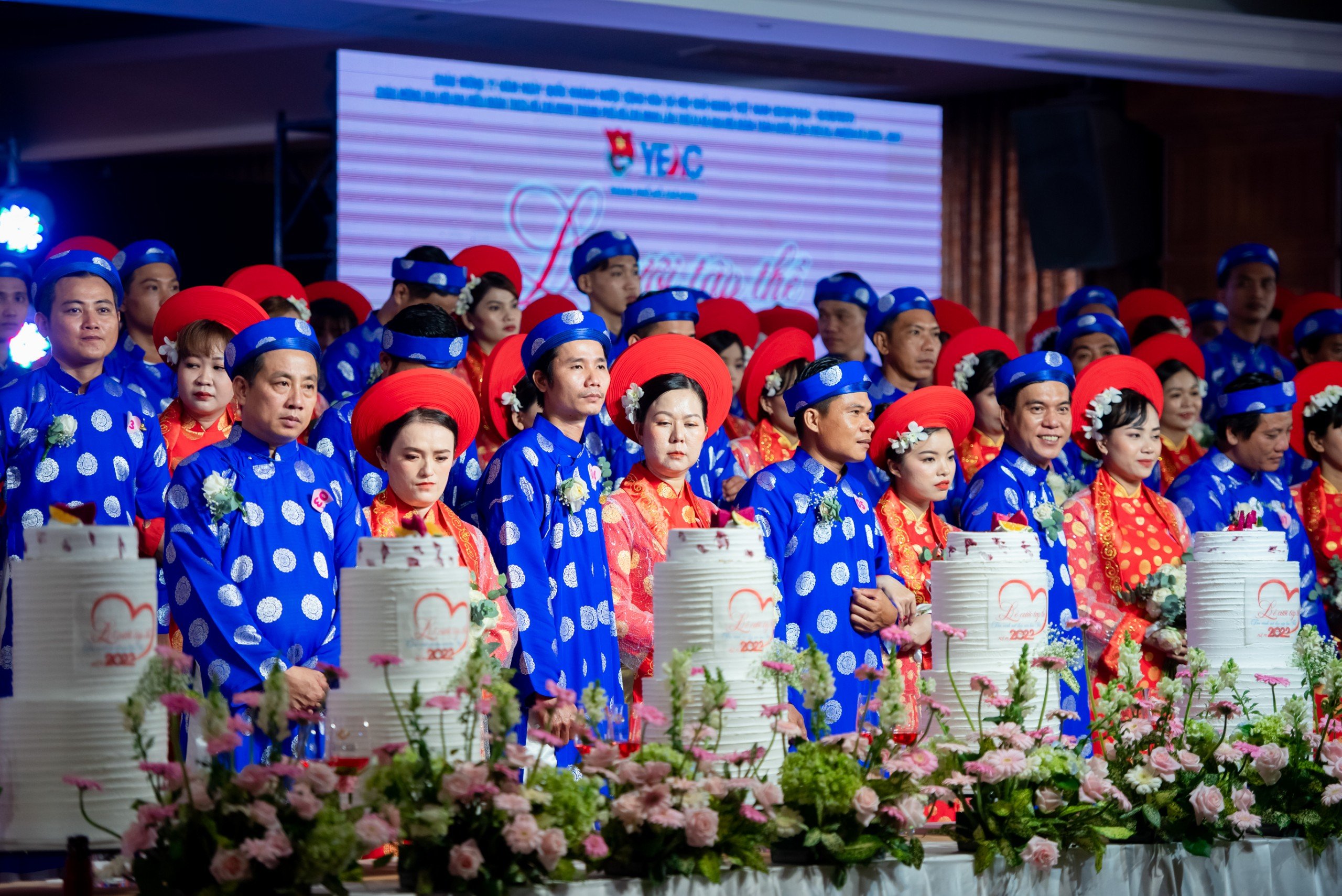 Hành trình lễ cưới tập thể