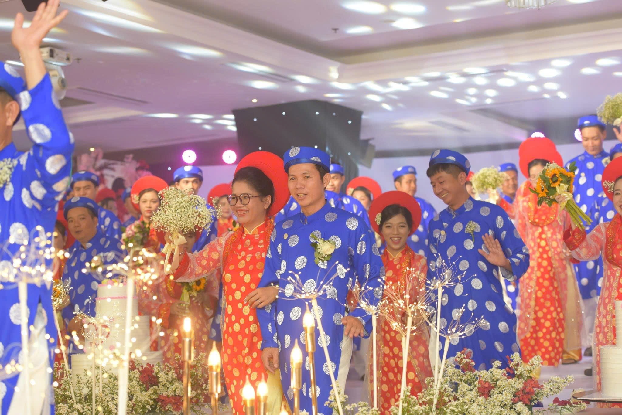 Hành trình lễ cưới tập thể năm trước 8