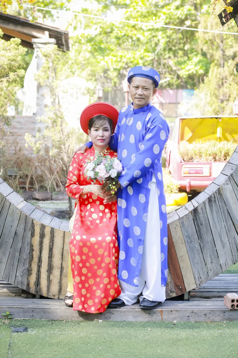 Lê Thị Ngãi & Bùi Ngọc Khoa