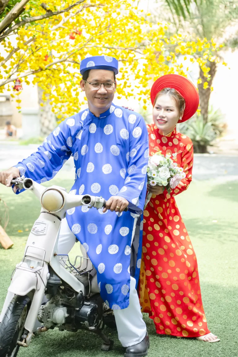 Nguyễn Hoàng Minh Thư & Phạm Quốc Hùng