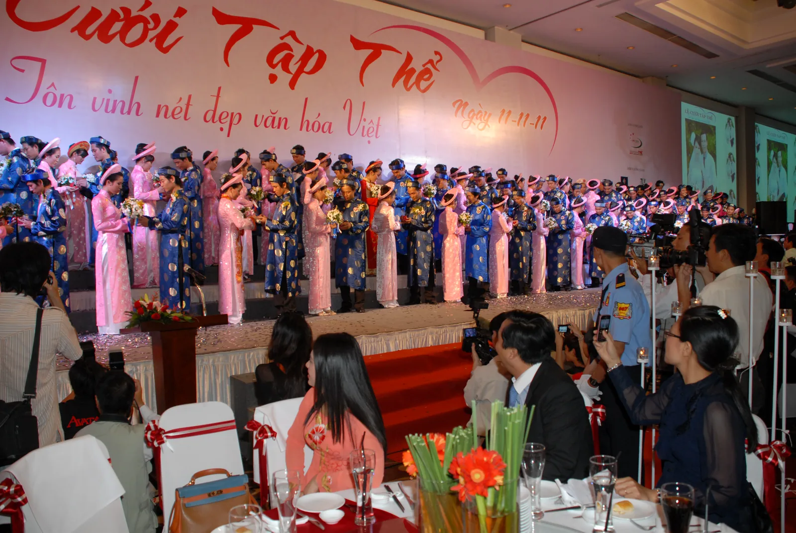 Lễ cưới tập thể năm 2011